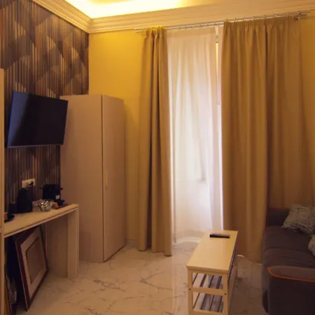 Rojo - Termini Station Gasthof 4*