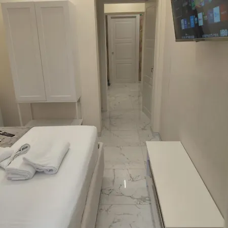 Rojo - Termini Station Pensionat 4*