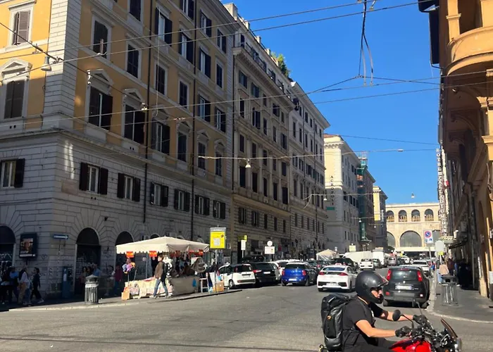 Rojo - Termini Station 4* Rome