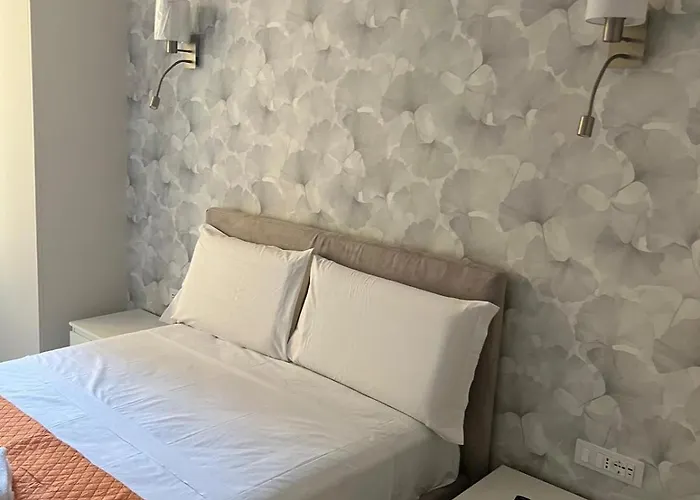 Guest house Rojo - Termini Station Rome