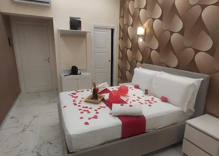Rojo - Termini Station Guest house