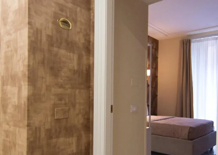 Rojo - Termini Station Guest house Rome