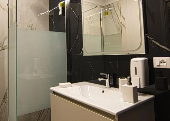 Rojo - Termini Station Guest house 4*