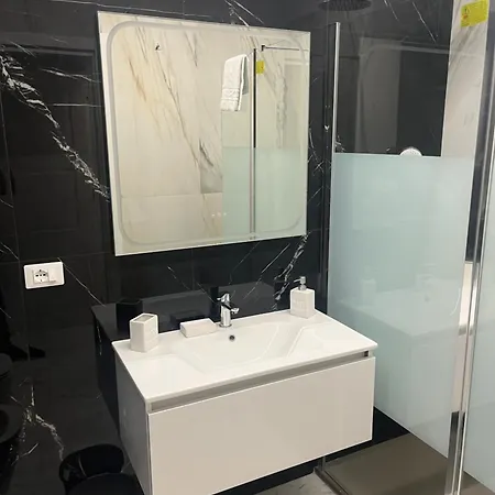 ゲストハウス Rojo