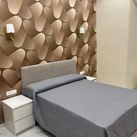 Rojo ゲストハウス 4*